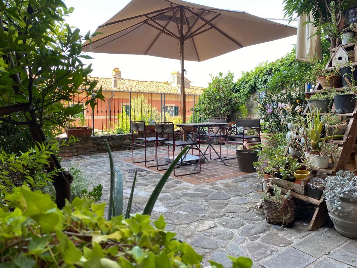 Residenza Buggiano Antica B&B - Charme Apartment In Tuscany Borgo a Buggiano Kültér fotó