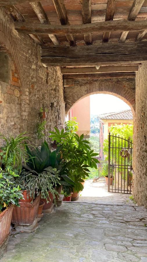 Residenza Buggiano Antica B&B - Charme Apartment In Tuscany Borgo a Buggiano Kültér fotó